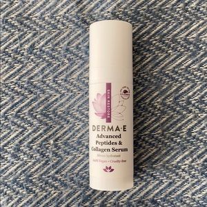 NEW! DERMA-E Peptide face serum